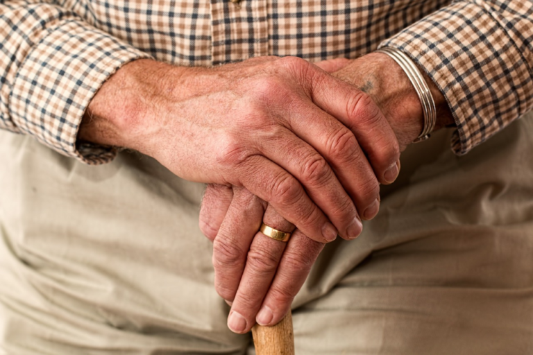 Autoimmune Diseases: 5 Ways to Naturally Manage Rheumatoid Arthritis ...